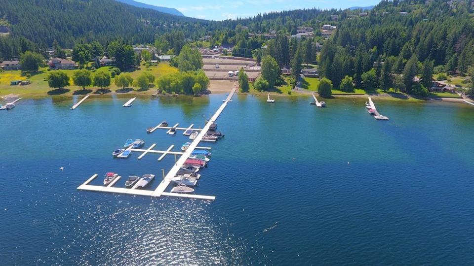 Blind Bay Resort エクステリア 写真